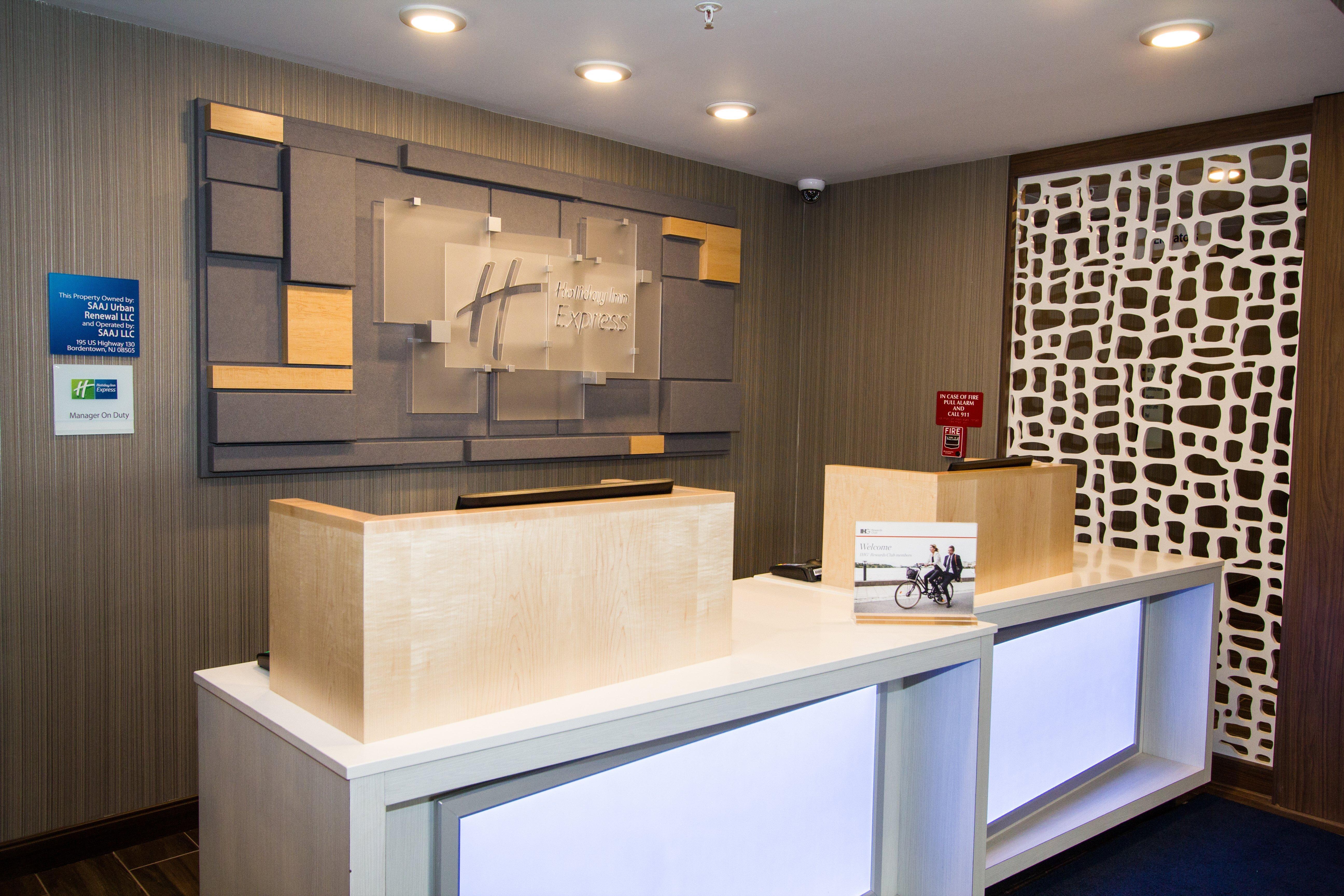 Holiday Inn Express Bordentown - Trenton South By Ihg Eksteriør bilde