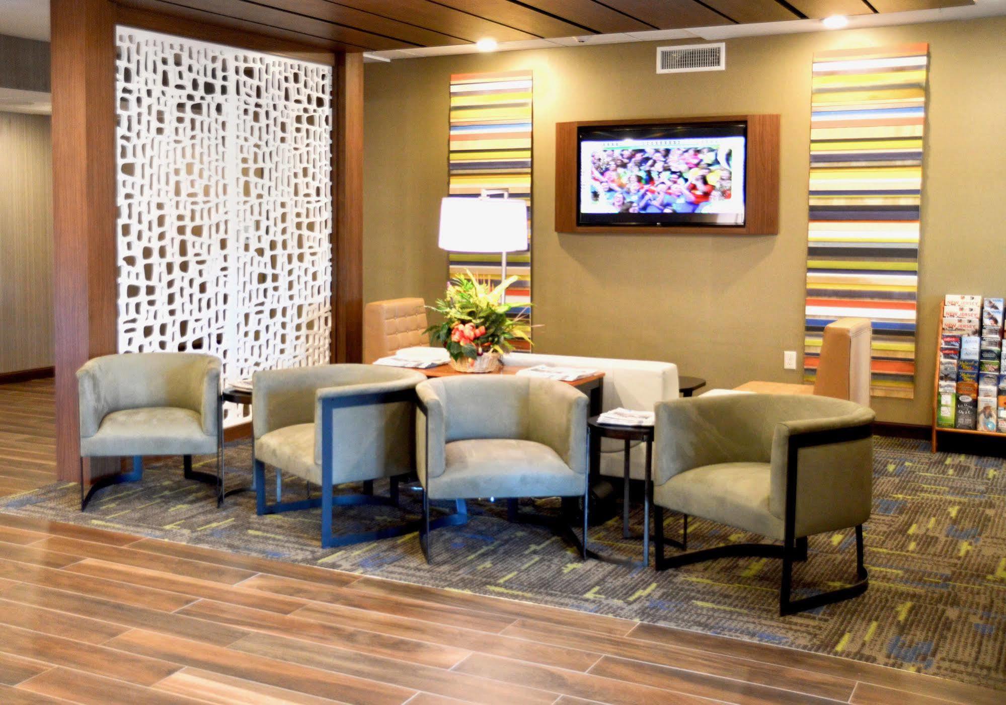 Holiday Inn Express Bordentown - Trenton South By Ihg Eksteriør bilde